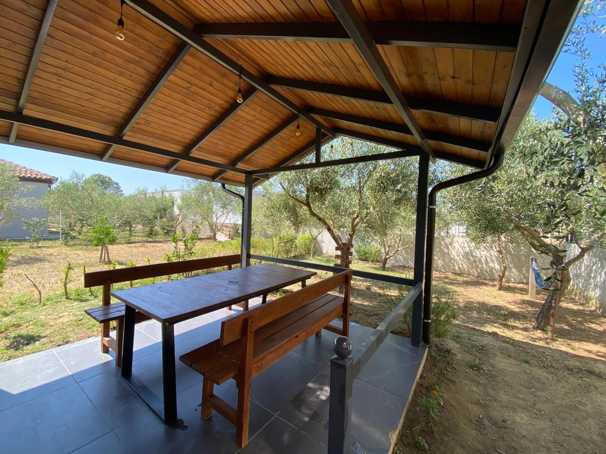 Garden House Ferienhaus Hamallaj